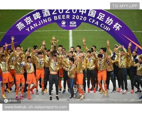 中国足球超级联赛的明星球员盘点，2020赛季中国足协超级联赛前三名